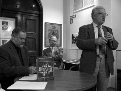 Profesorowie Antoni Czubi�ski i Bogus�aw Polak - redaktorzy naukowi 'S�ownika Biograficznego Powsta�c�w Wielkopolskich 1918-1919'